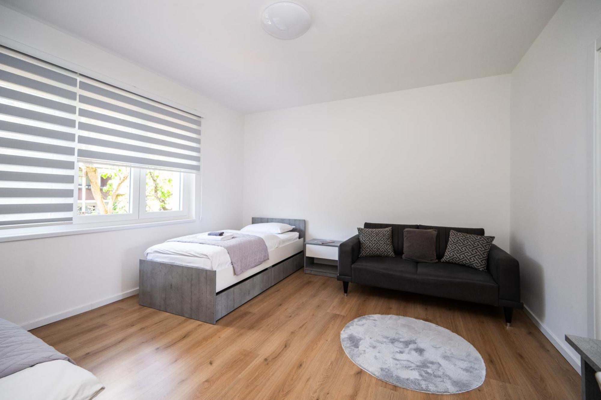 Bright 2Bdr Apartment With Balcony - Free Parking Sarajevo Exterior photo