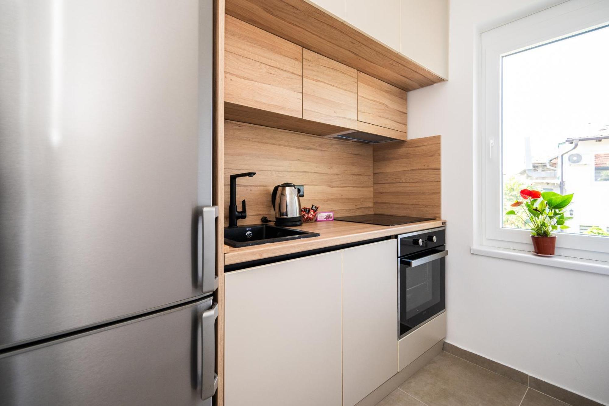 Bright 2Bdr Apartment With Balcony - Free Parking Sarajevo Exterior photo